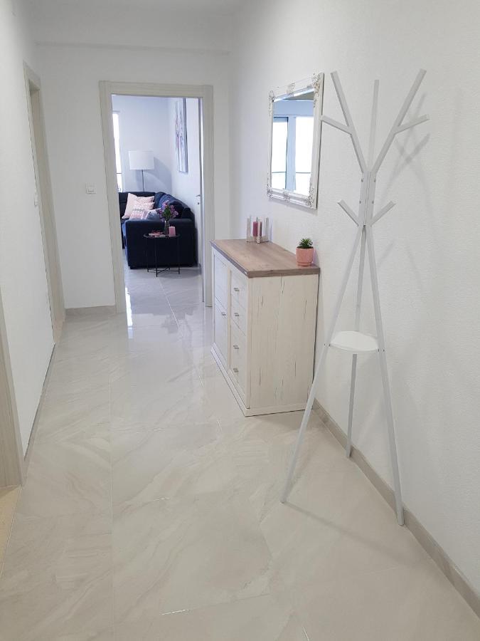 La Vista Apartments Mimice Dış mekan fotoğraf
